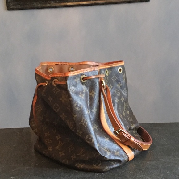 Louis Vuitton bag used. - Picture 3 of 5